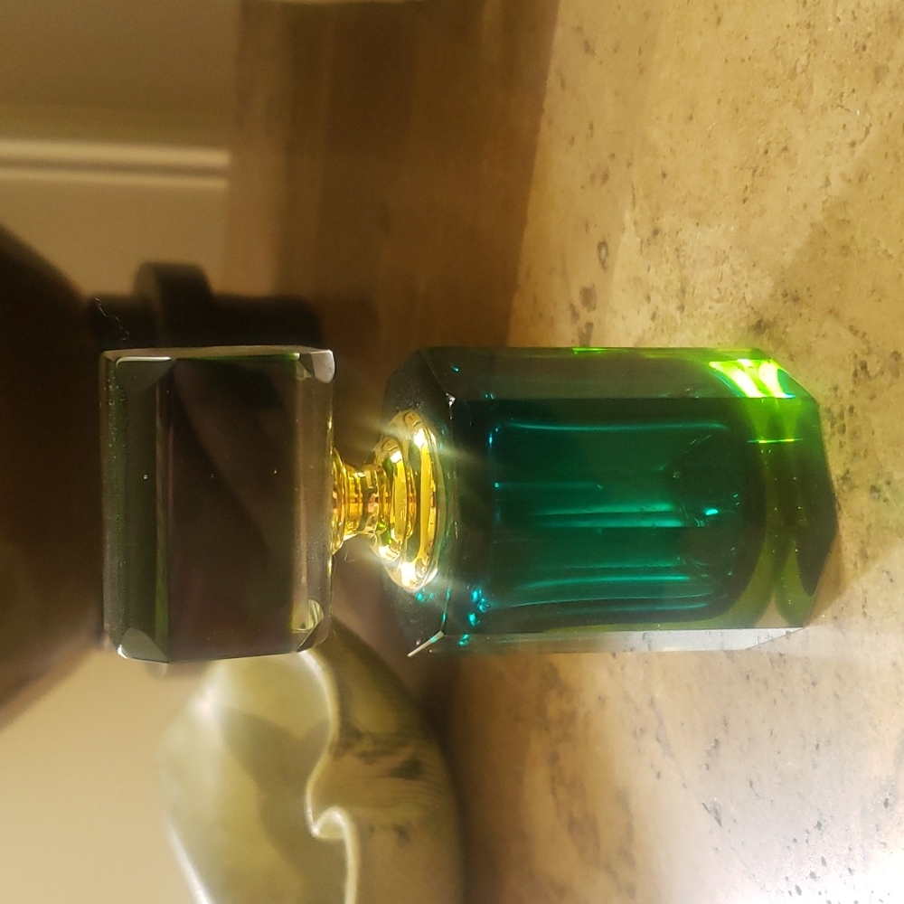 Green refillable Perfume Bottle